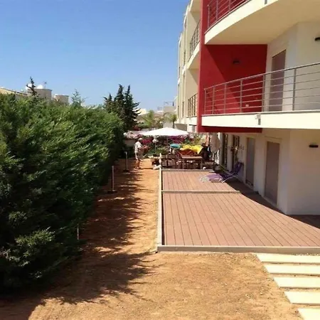 Olhos D'agua T1 - Praia, Sol E Felicidade Apartment *